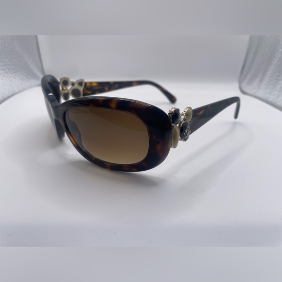 CHANEL Accessories - CHANEL  Vintage  Logo Sunglass 5181-B c. 714/38